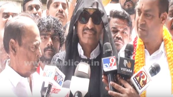 Pro-Kannada Activist Vatal Nagaraj Wears 'Burqa' During Cauvery Protest [Watch]