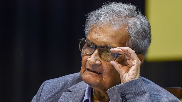 Nobel Laureate Economist Amartya Sen Alive, Daughter Denies Rumours Of Her Father's Death