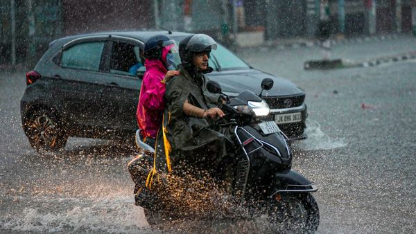 IMD Warns Of Heavy Rain, Snowfall In J-K, Ladakh, Himachal Over Next 3 Days