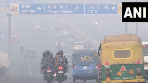 Delhi Chokes As Air Quality Stays 'Severe'; Schools Closed, Anti-Pollution Measures Enforced: Top Points