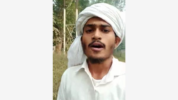 For Insulting Prophet Mohammed, Muslim Youth Attacks Bus Conductor In UP With Cleaver