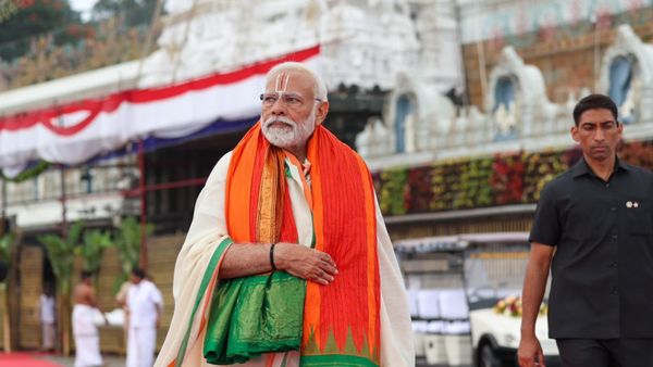 PM Modi Offers Prayers At Tirumala Temple In Tirupati
