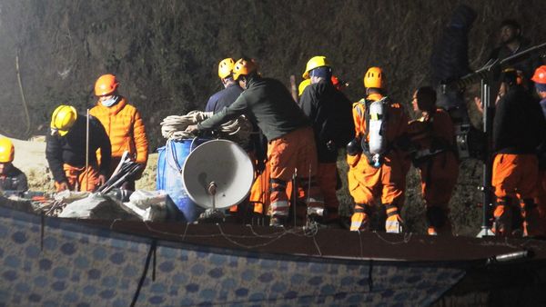 NDRF Devises Plan To Extricate Trapped Workers Using Wheeled Stretchers