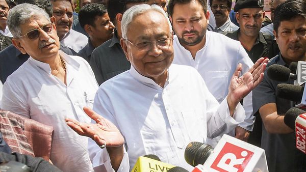 Women's Panel Demands Nitish Kumar Apologise For Population Control Remarks