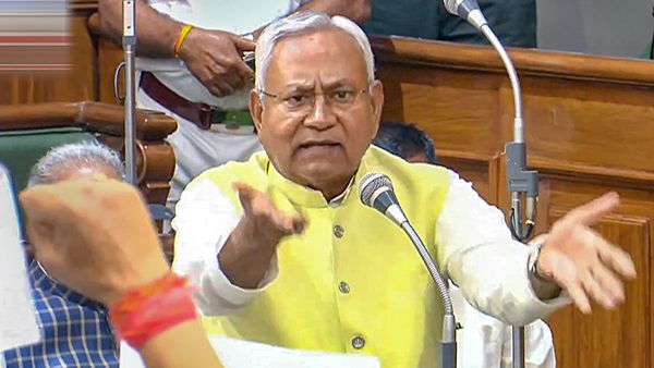 Nitish Cabinet Passes Resolution Seeking Special Status