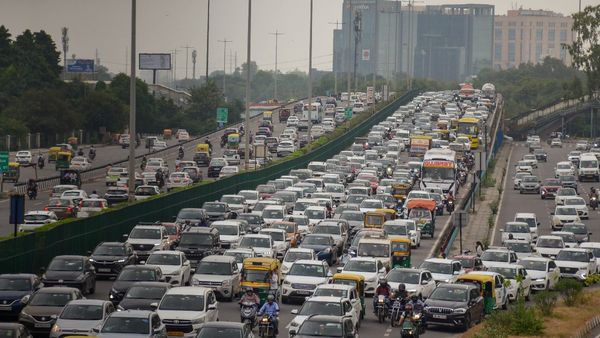 L-G, Delhi Govt At Loggerheads Over Odd-Even Scheme Implementation