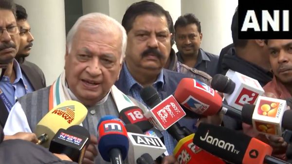 Political Slugfest Erupts As Kerala Governor Accuses CM Vijayan Of Conspiracy To Hurt Him