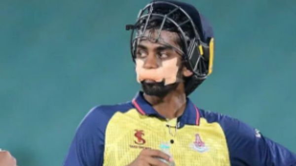 Brave Baba Indrajith Bats With Taped Mouth, Social Media Lauds Tamil Nadu Cricketer