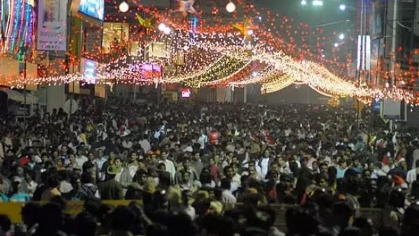 Bengaluru New Year Traffic Advisory: Check Road Restrictions And Other Details Here