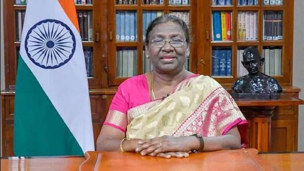President Droupadi Murmu Extends Christmas Greetings To Citizens