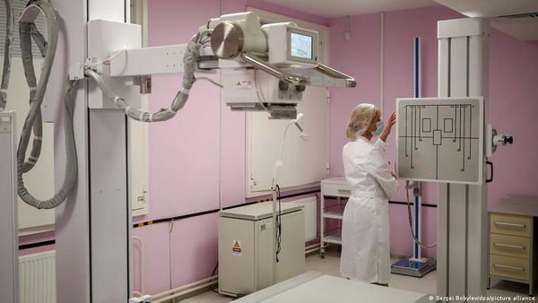 Russia Faces Shortage Of HIV/AIDS Drugs