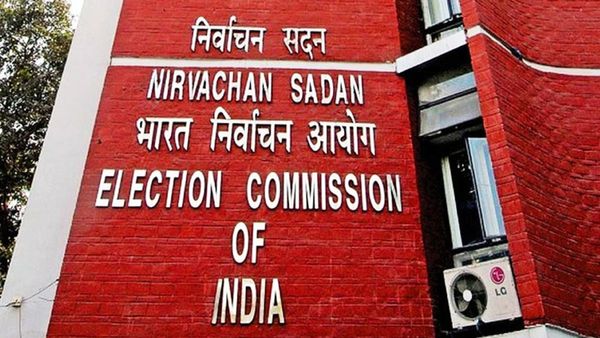 Govt To Move Amendment To Bring CEC, ECs On Par With SC Judges