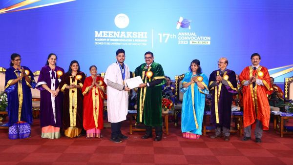 Meenakshi Academy Of Higheer Education And Research Celebrates 17th Annual Convocation
