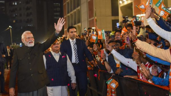 Lok Sabha Elections 2024: PM Narendra Modi Advices BJP Workers To Aim For 50% Votes