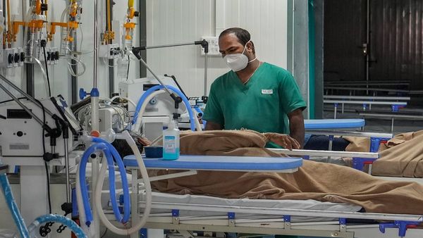 Covid-19 Cases In Karnataka: Following 2 Covid Deaths In Bengaluru, Masks Mandatory In Public Transport