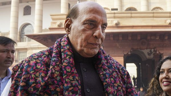 Defence Ministry Approves Procurement Of 73,000 Assault Rifles From US