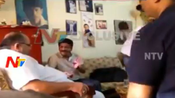 An Old Purported Video Of Bribery Involving Telangana CM-Designate Revanth Reddy Goes Viral
