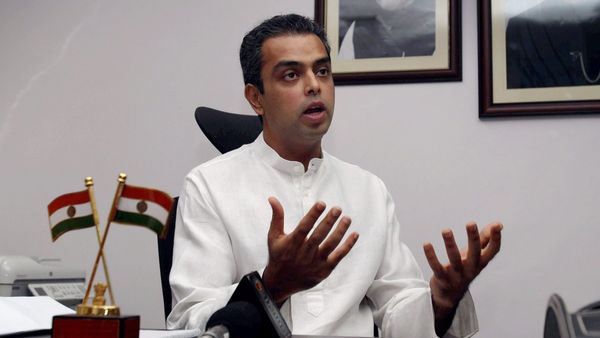 How Milind Deora's Exit Will Impact Congress?
