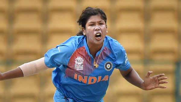 Know What Secret Jhulan Goswami Shared With Young Pacer