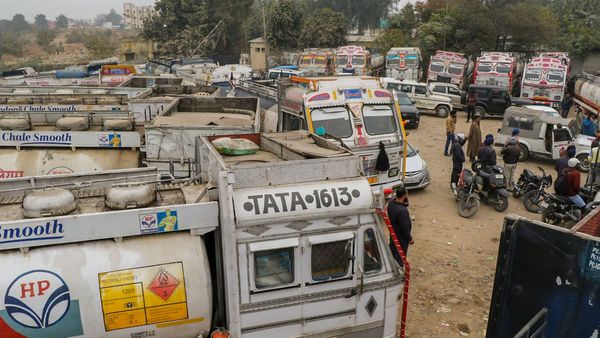 Truckers' Association Calls Off Strike Over Hit-And-Run Law After Talks With Government