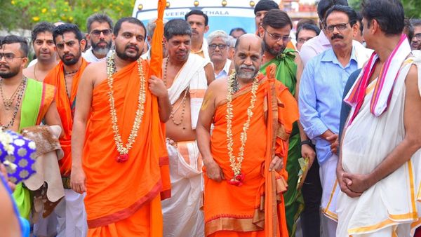 Paryaya 2024: Puthige Seer Welcomes HC Dismissal Of PIL Against Religious Ritual