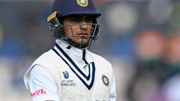 Ind vs Eng Hyderabad Test LIVE: Sunil Gavaskar Slams Shubhman Gill For Playing Lose Shot, Throwing Away Wicket