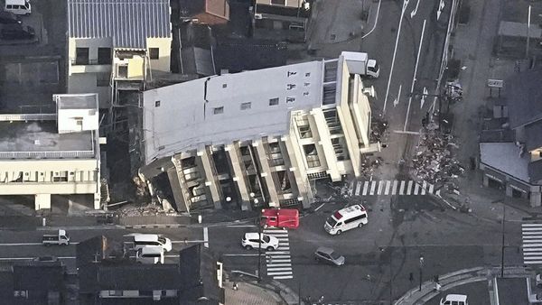 Powerful Earthquakes Leave At Least Eight Dead, Destroy Buildings Along Japan's Western Coast