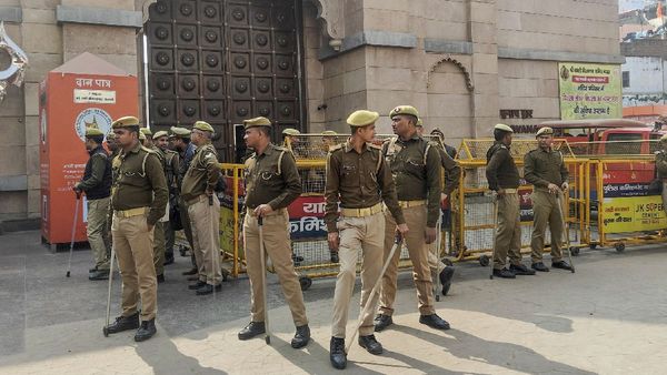 High Court Upholds Puja Inside Gyanvapi Complex, No Relief For Muslim Side