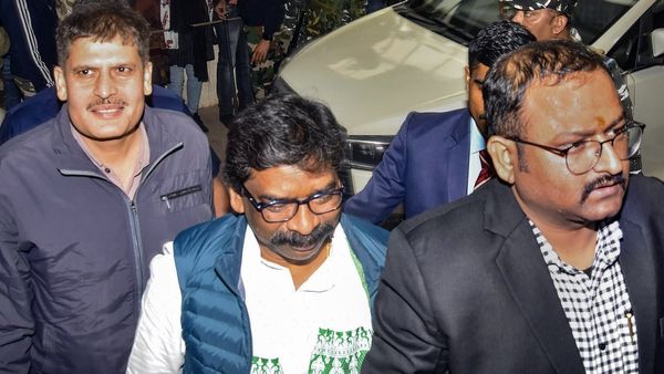 JMM Readies Charter Plane For MLAs Following Hemant Soren's Arrest