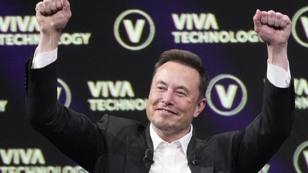 Elon Musk Unveils X's Enhanced 'Pinned Post' Visibility Feature
