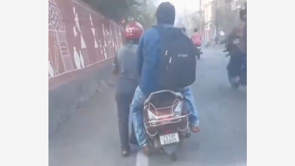 Hyderabad: Rapido Rider Forced To Push Bike With Customer On It? Viral Video Sparks Debate