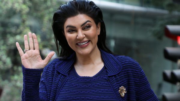 Sushmita Sen Advocates Freedom, Doesn't Care About Societal Pressure To Settle Down