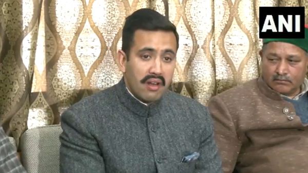 Himachal Political Turmoil: Vikramaditya Singh's Resignation - A Severe Blow To Congress?