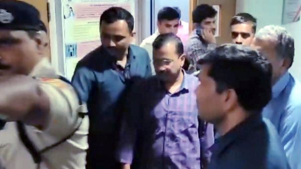 Kejriwal Alleges Misconduct: Seeks Removal Of Delhi Police Officer From Security Detail