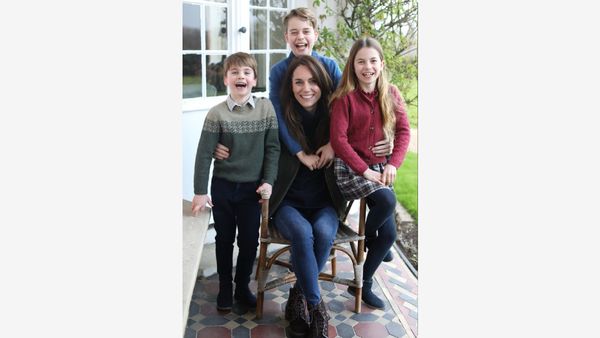 UK's Kate Middleton Apologizes For Edited Photo Controversy: Clarifies Alterations