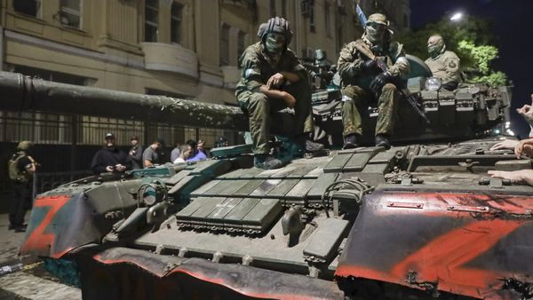 Kremlin Declares 'State of War' As Russia Targets Ukrainian Power Facilities, Including Key Hydroelectric Plan