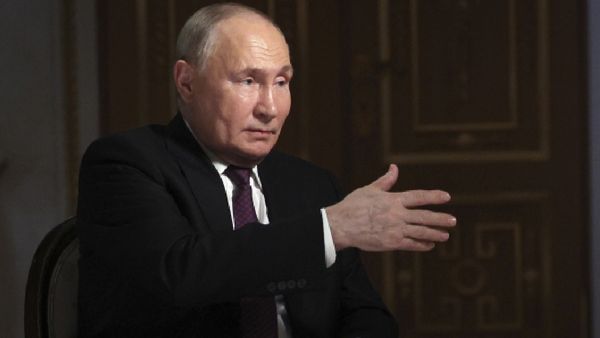 Putin Set To Win Russian Election, Kremlin Aims For Landslide Victory