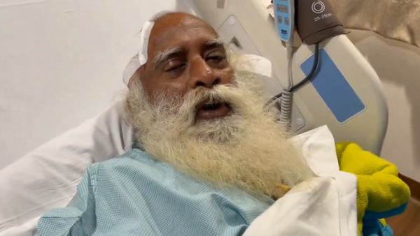 Sadhguru Jaggi Vasudev Recovering Well After Brain Surgery