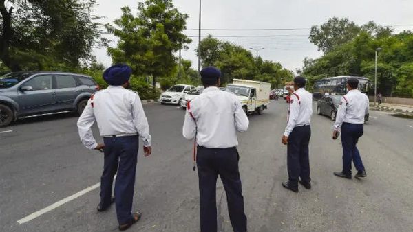Stay Safe And Sober: Delhi Traffic Police To Ramp Up Anti-Drunken Driving Measures This Holi!