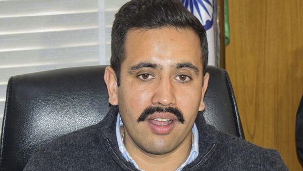 Himachal Crisis Escalates: 11 MLAs, Including Six Congress Rebels, Shift Loyalties To BJP-Run Uttarakhand