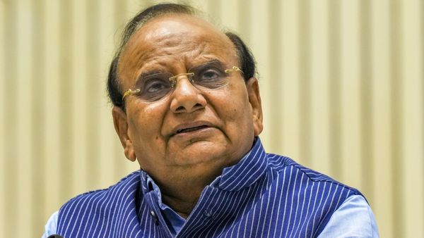 LG Vinai Saxena Drops A Hint For President's Rule In Delhi, Says Won't Let Delhi Govt Run From Jail