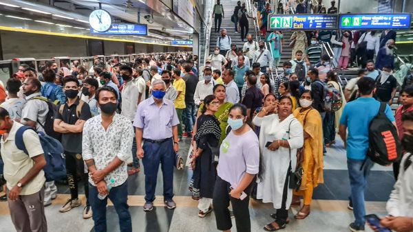 Delhi Metro Yellow Line Update: Commuters Brace For Delays!