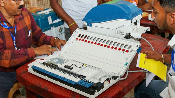 'False': ECI Tells SC On Reports Of EVMs Showing One Extra Vote During Mock Poll In Kerala