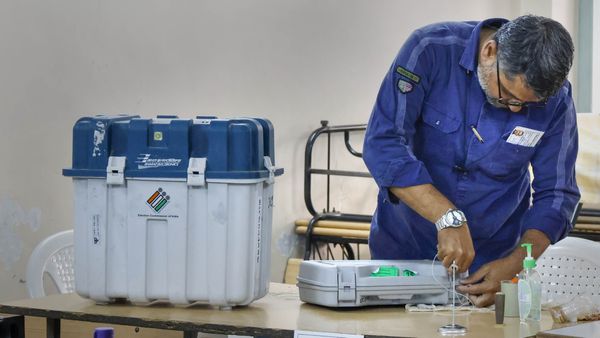 Lok Sabha Election 2024: Polling Disrupted Due To EVM Glitches In Kerala and Uttar Pradesh