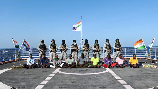 Indian Navy Transfers Nine Pirates To Mumbai Police