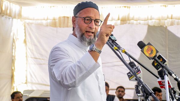India’s First Muslim PM Will Be Hijab-Clad Woman: AIMIM Chief Owaisi