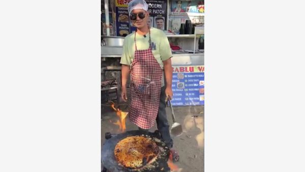 Diesel Paratha Viral Video: Netizens Call For Food Safety Regulations