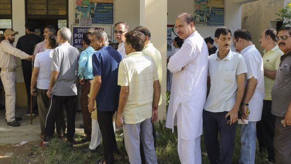 Kashmiri Pandits Return Home After Discovering Missing Names From Electoral Rolls