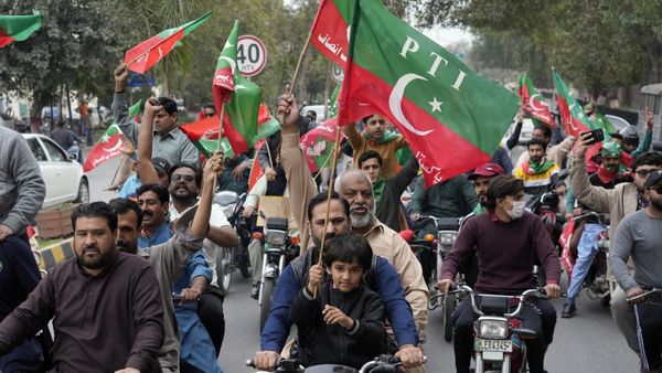 Jailed Imran Khan’s Party Invited To ‘Meaningful’ Talks By Pakistan’s Ruling Coalition