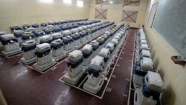 Election Commission Deny Media Reports About Use Of Mobile To Unlock EVM